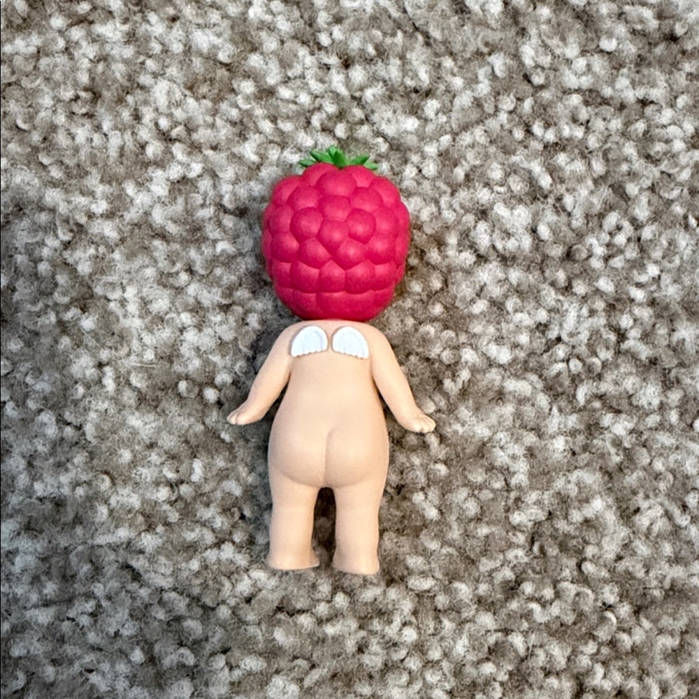 Sonny Angel Raspberry - Picture 2 of 2